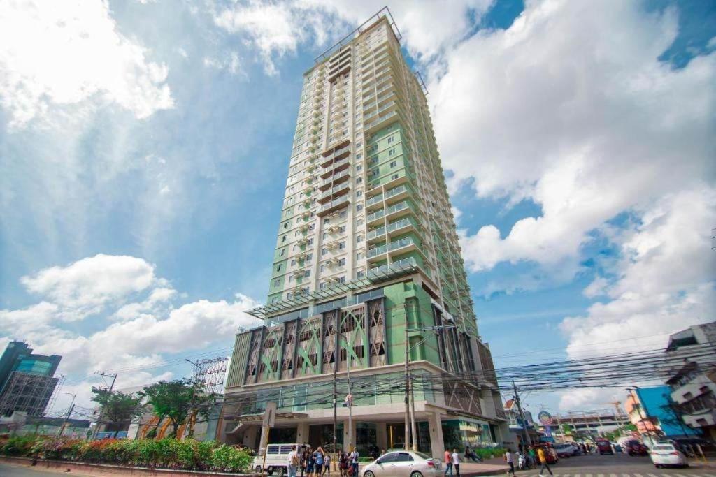 2313 Sun Vida Tower Aparthotel Cebu Luaran gambar